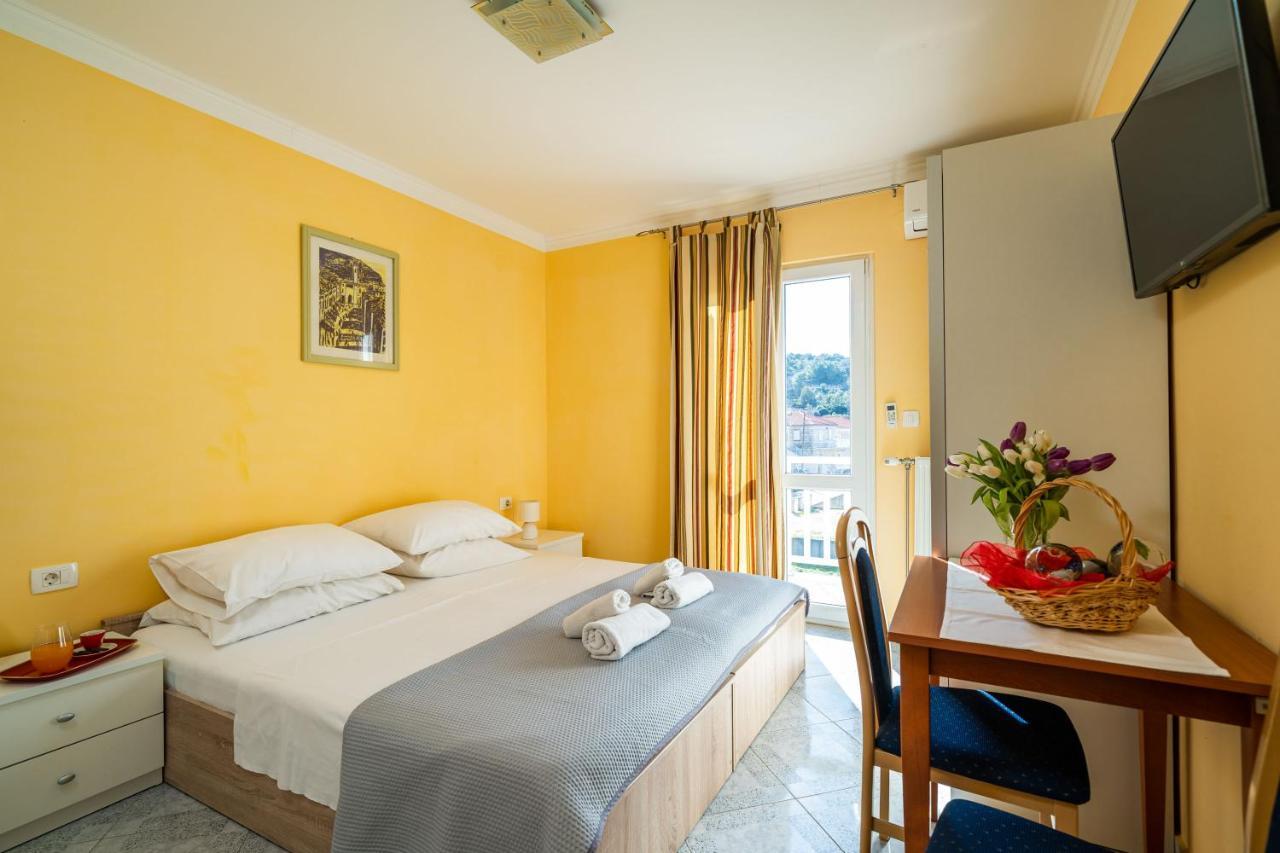 Apartmani Niki Zvekovica Cavtat Esterno foto