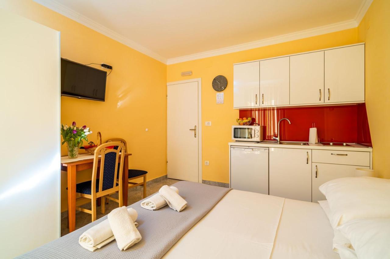 Apartmani Niki Zvekovica Cavtat Esterno foto