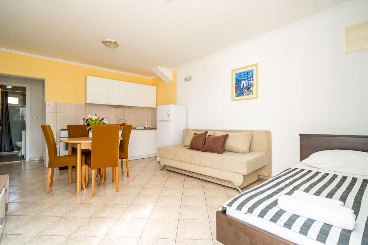 Apartmani Niki Zvekovica Cavtat Esterno foto