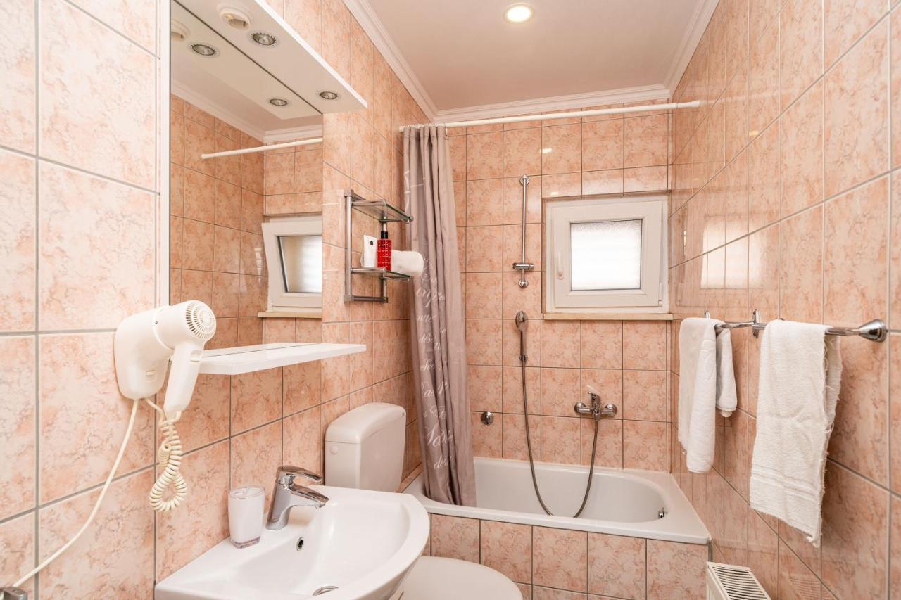 Apartmani Niki Zvekovica Cavtat Esterno foto